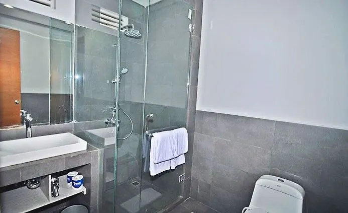 Kamini 3*